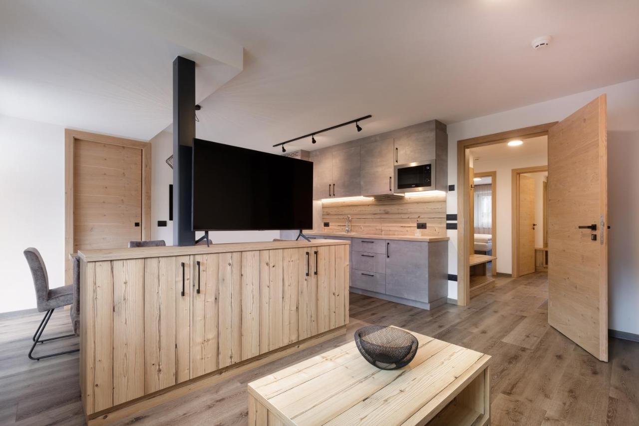 Apartments Pragser Wildsee Winklwiese Экстерьер фото